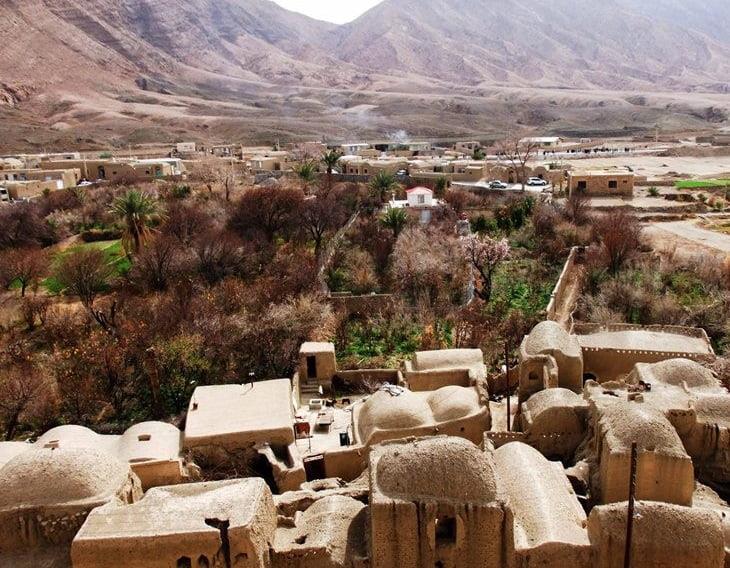 روستای پیرحاجات-eGrJByBleQ
