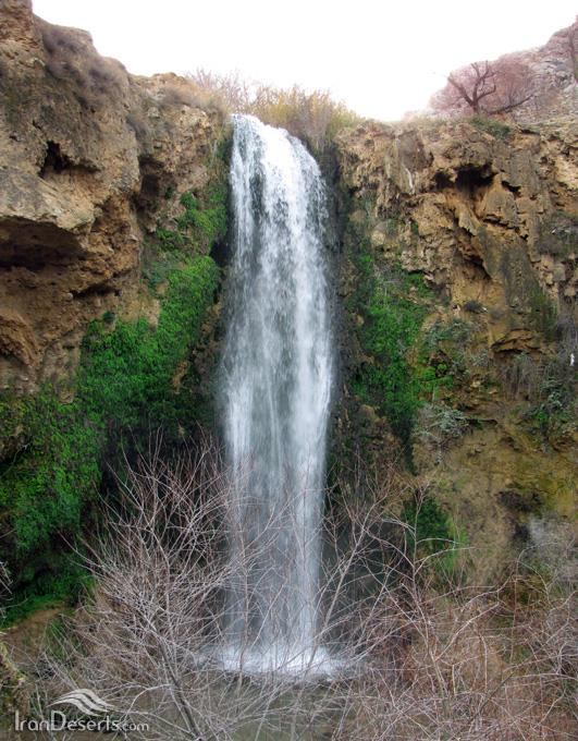 آبشار آبگرم-eJzrRYyBec