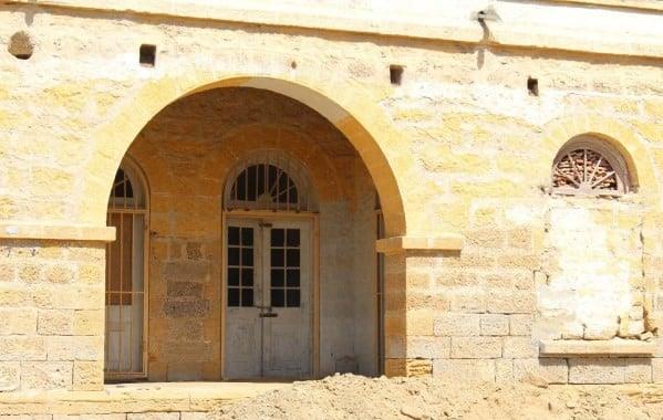 ساختمان پست و تلگرافخانه انگلیسی ها-eMiDXyK7PH