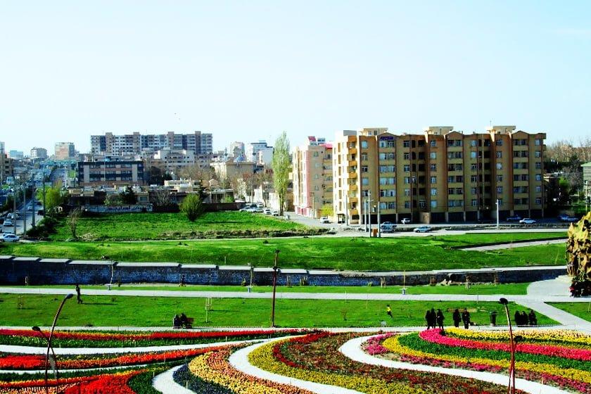 بهترین زمان سفر به ارومیه-eRF80X7OLn