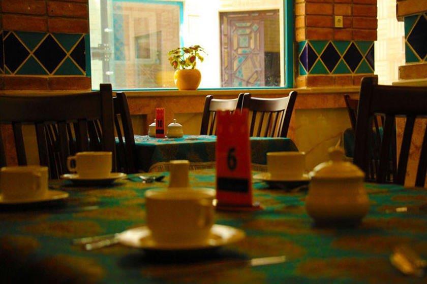 هتل سنتی وكیل شیراز-eatYWH3KIK
