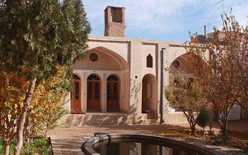 عمارت هشت بهشت زواره-erTINkjI5I