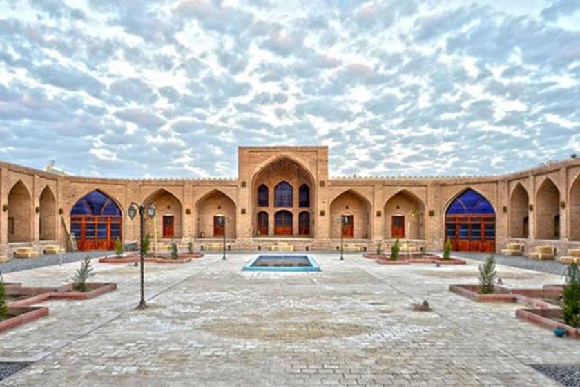 هتل كاروانسرای عباسی كوه پا-f4M9LsF9g2