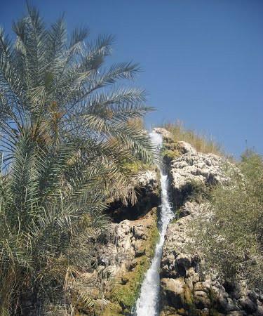 آبشار تزرج-fheXHpu3Ke