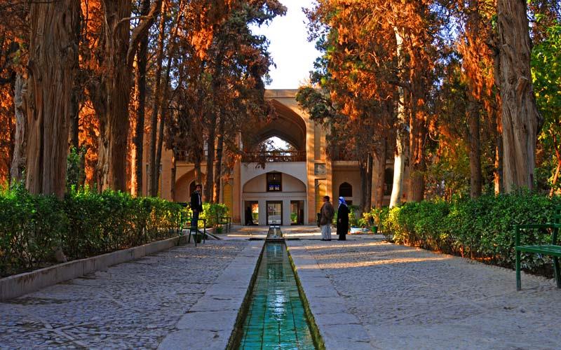 جاهای دیدنی كاشان در بهار-fsR2l0QnbV