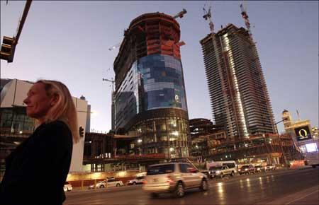 هفت جاذبه گردشگری پرهزینه و البته شكست‌خورده دنیا-gBvpOufIna