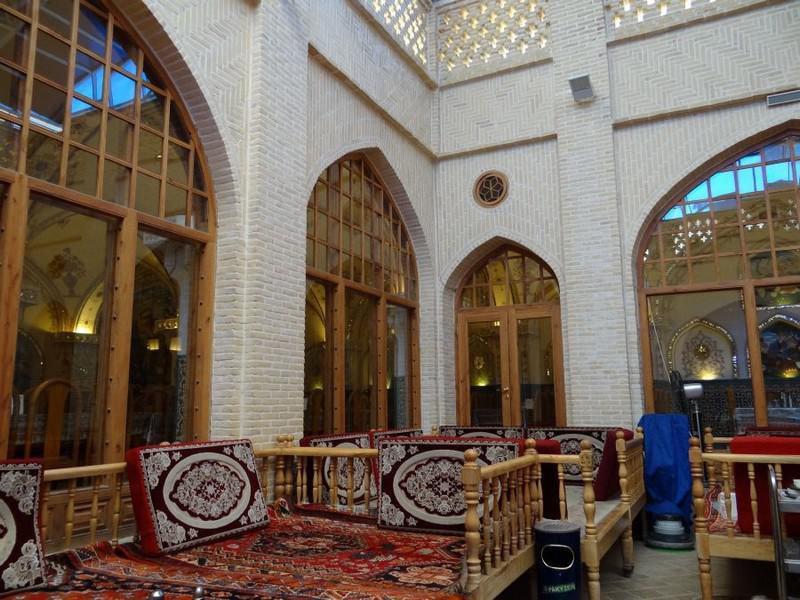 رستوران باستانی اصفهان-gaopN8ZTjf