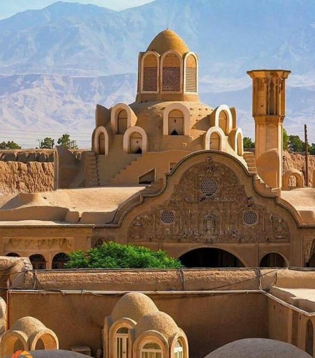 خانه تاریخی بروجردی-gmmE6SKMDi