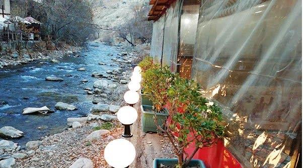 رستوران ساحلی غزال فشم-gvJc3sOrwg