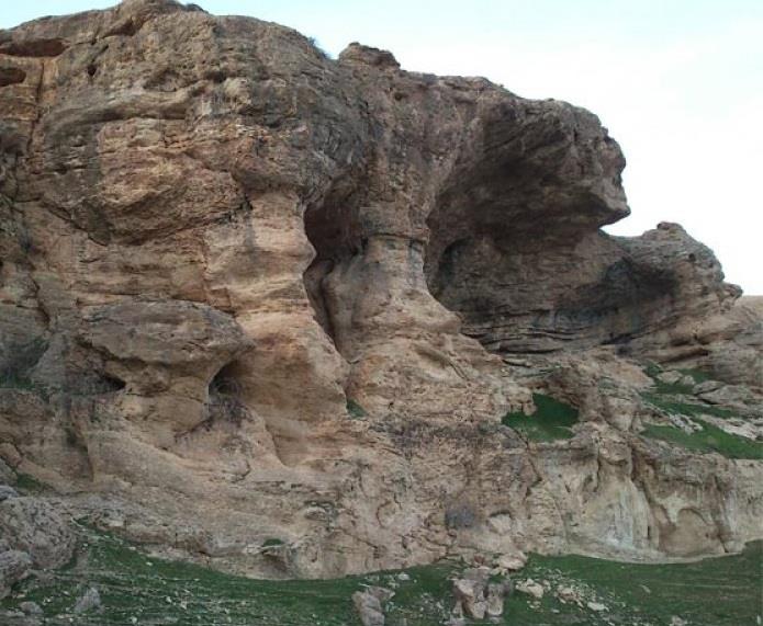 دخمه سنگی یوسفكند-h1KZfvW5V5