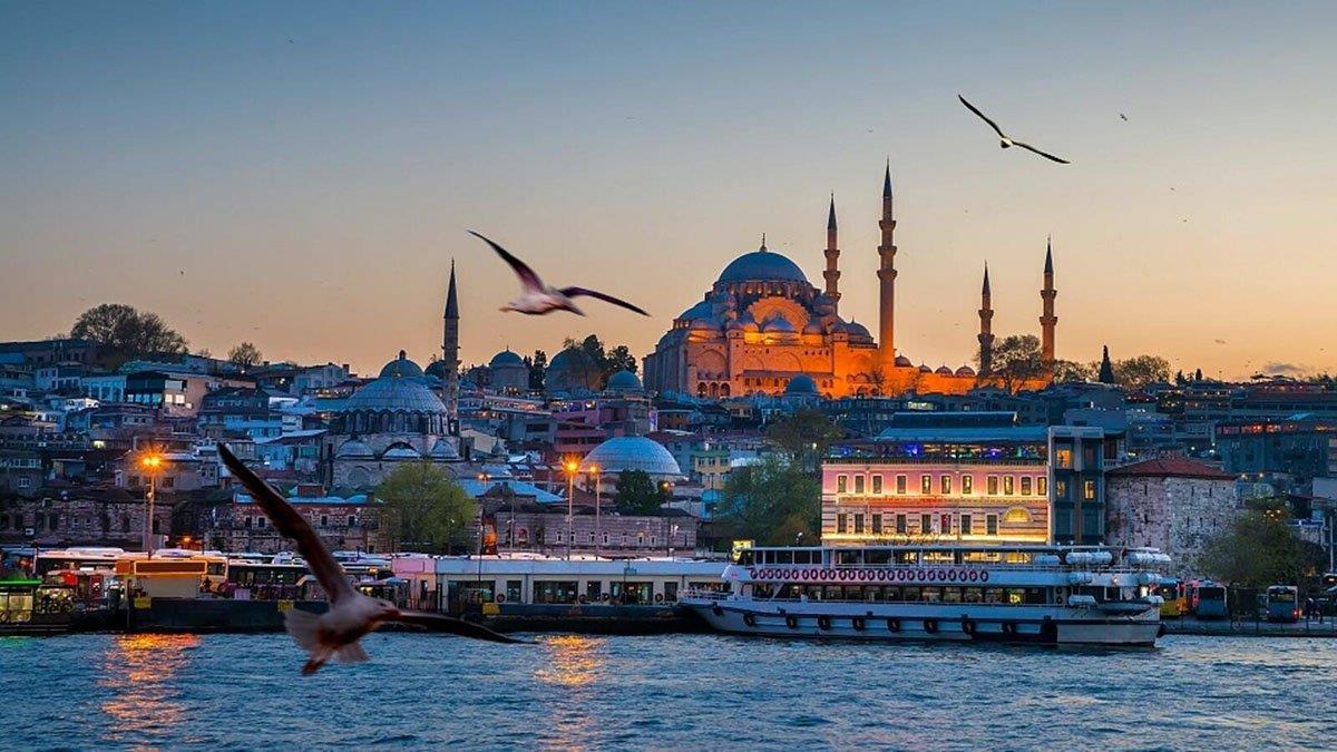 بررسی استانبول و آنتالیا از نظر هزینه‌