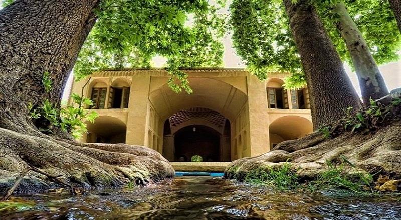 دلیل شهرت جهانی باغ های ایرانی-hiZXJIQLvK