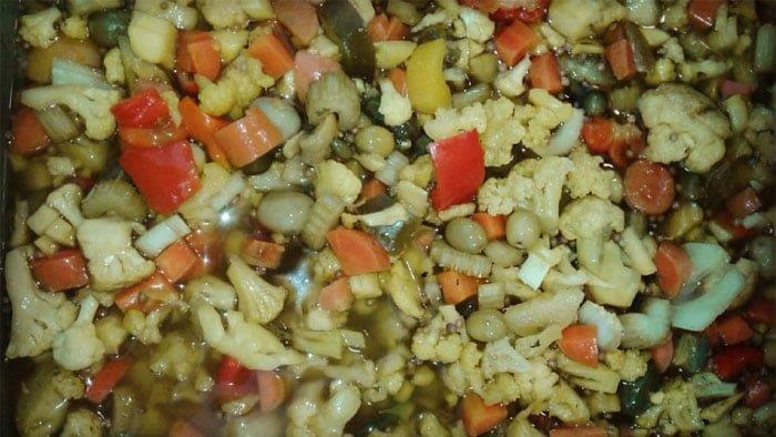 طرز تهیه انواع ترشی خانگی در شهرهای مختلف-igdpUV8ky0