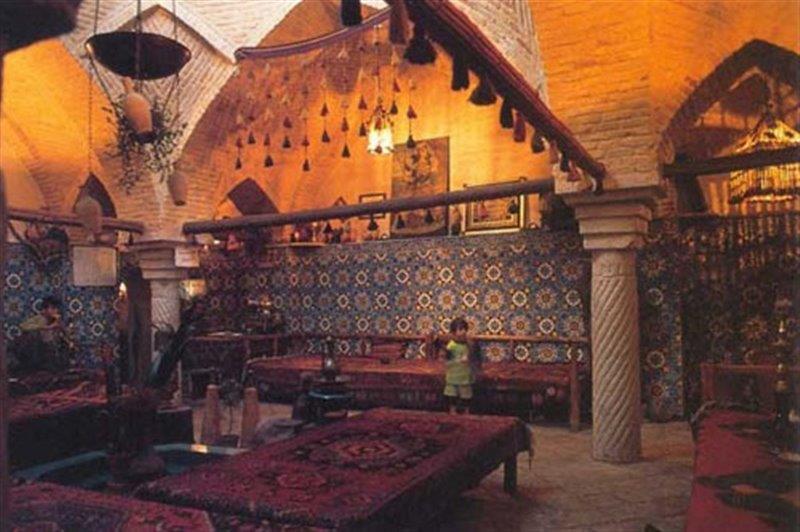 رستوران سنتی حازنجانج داداش-isPbYwhQr2