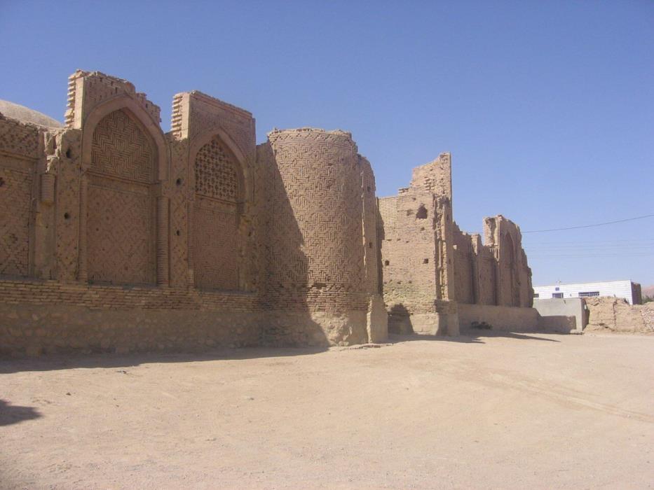 میامی ایران ، سرزمین كاروانسراها و دشتهای پرگل-jS5d1EWGBG
