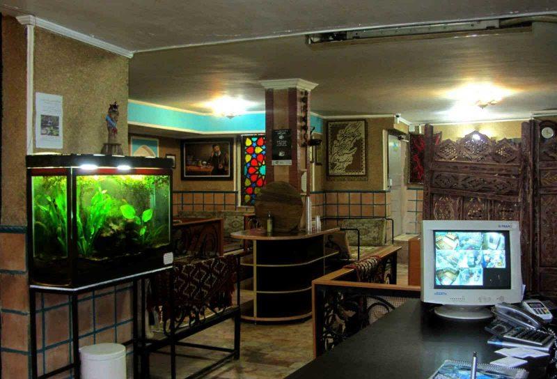 رستوران سنتی مكث كرمان-jXR9DrgkR6