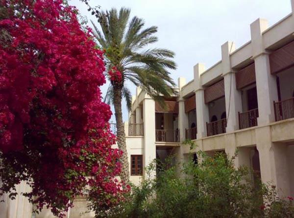 عمارت كازرونی بوشهر-jYQuTQsNQu