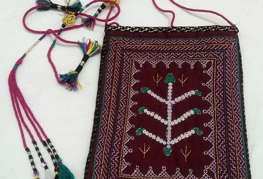 هنر دستی چكن‌دوزی در سرایان احیا شد-kYOCqzNPPM