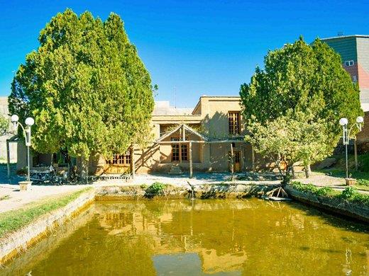 عمارت پیر آباد ایلخچی-kf9qdIOie8