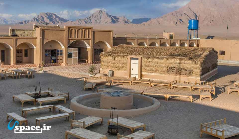 كمپ كویری شباهنگ یزد-lbVhwI0Ge3
