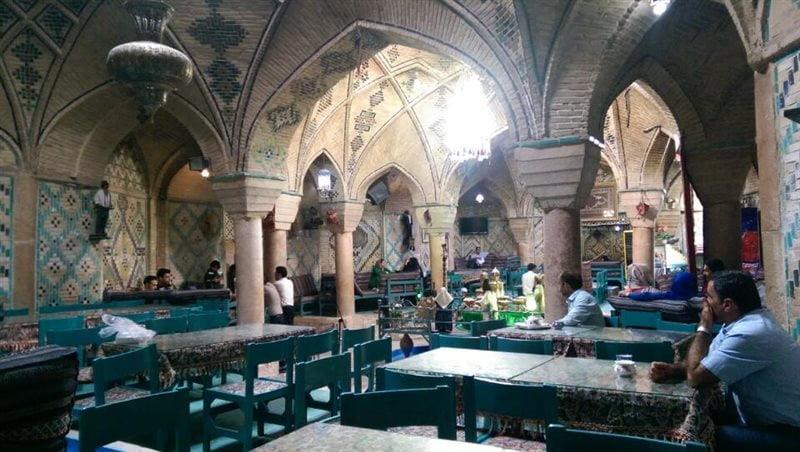 رستوران سنتی وكیل شیراز-lkwQu0sEMK