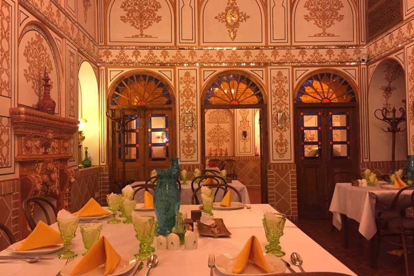 رستوران ترنج (خانه تاریخی هوانس) اصفهان-lzVeMRVmsP