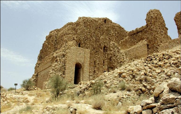 قلعه دختر فیروزآباد-m2ffVLe5SZ