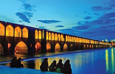 به اصفهان سفر می كنید یا فارس ؟-m73OQaXmfX
