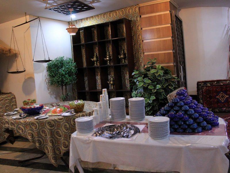رستوران الماس گنجنامه-nmdPF2UOff