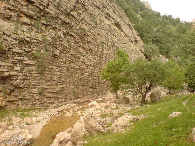 تنگ تهی-nw3LeHZowM
