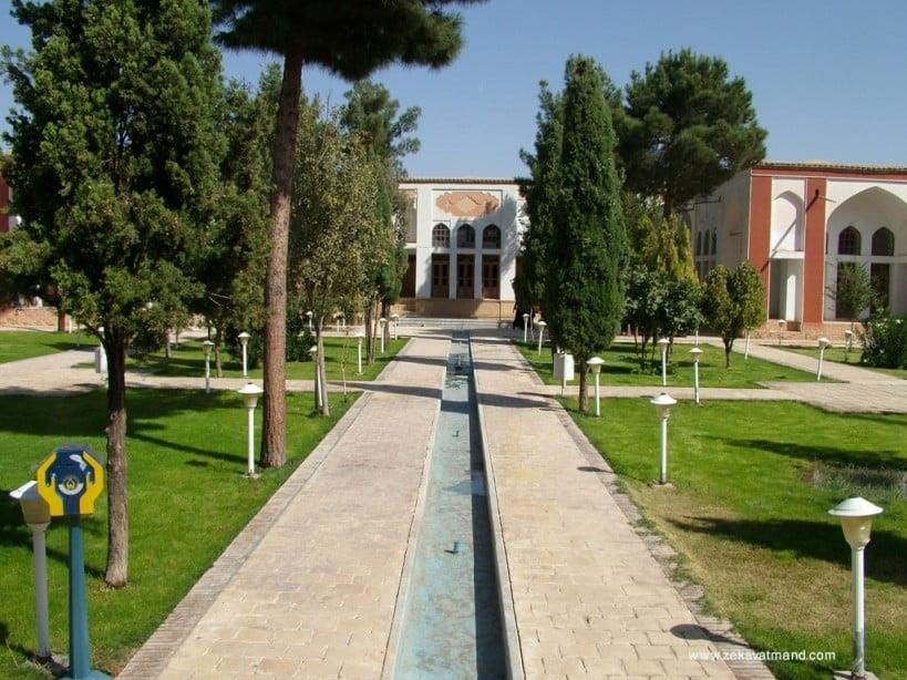 بنیاد فرهنگی و فرهنگسرای ادیب برومند-oKlB7rwWHM