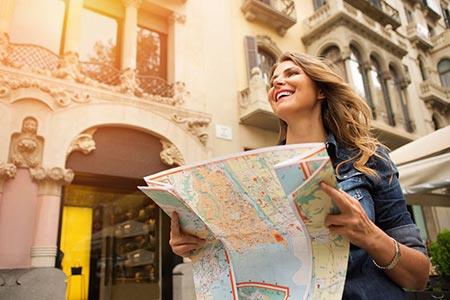 وسایل ضروری سفر برای زنان و دختران-oVrrOgYiXN