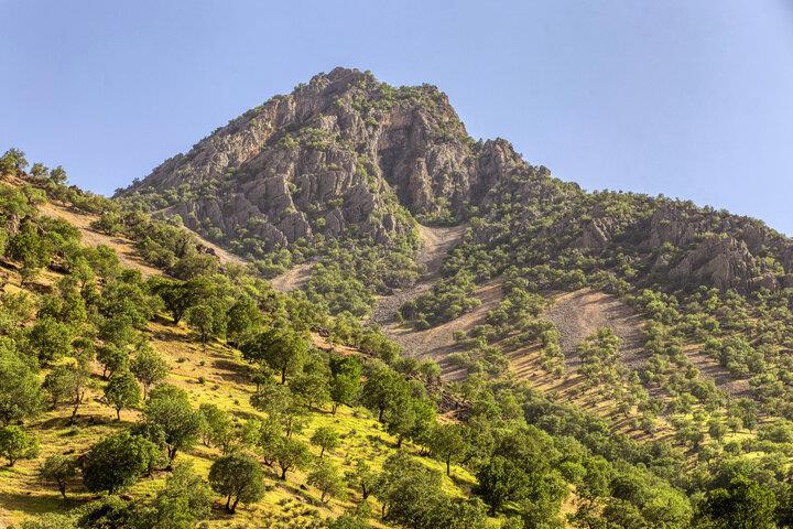 اینجا طبیعتگردی با كوهنوردی متفاوت است-onlDtNu7wy