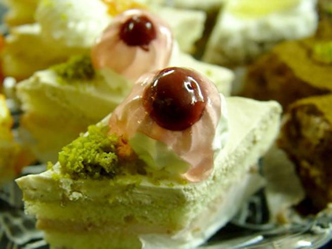 قنادی سهروردی-oxeTvbuoPk