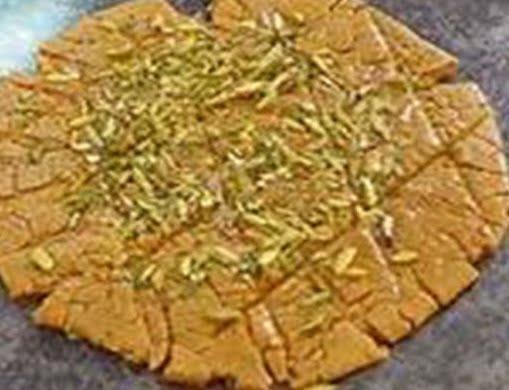 شیرینی گل در چمن یزد-pOeOWT0gEL