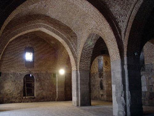 كلیسای سركیس مقدس خوی-ppGOgxf8oc