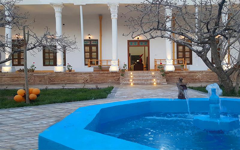 موزه عمارت باغ امیر سمنان-qFkWdfwRyP