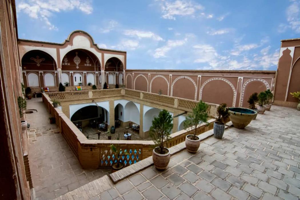 اقامتگاه سنتی صادقی كاشان-qHW33Jbmec