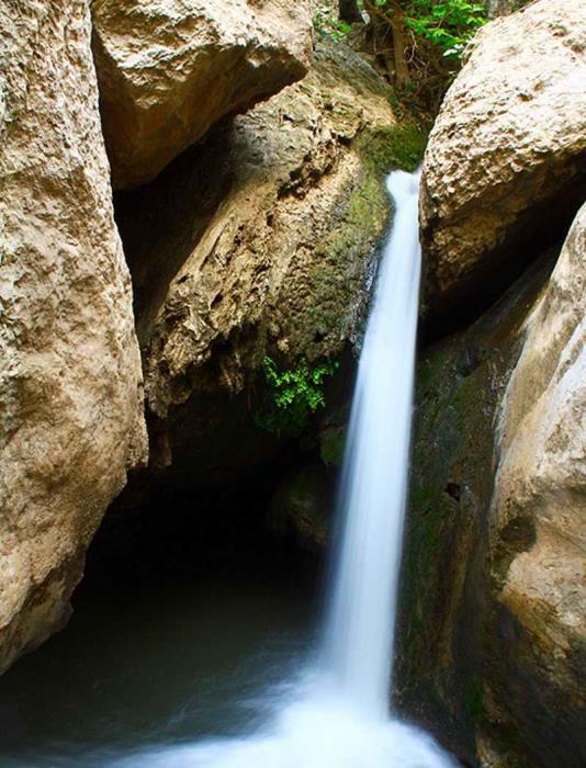 آبشار شیرز-qeQUqQCMB4