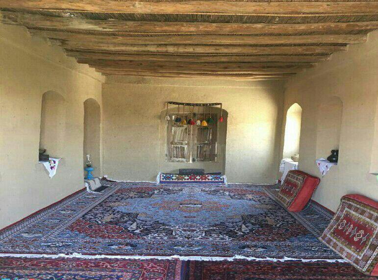 اقامتگاه بومگردی قلعه امیرخان سمنان-qh2cpPnest