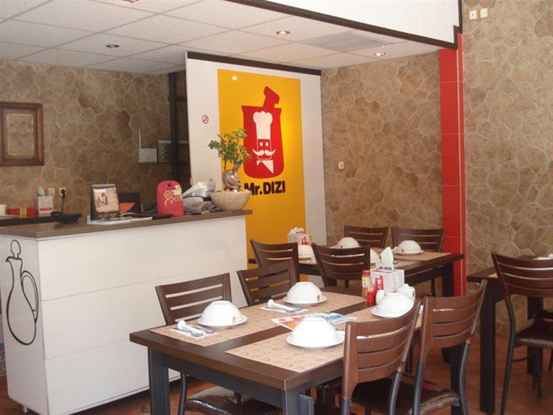 مستر دیزی قائم مقام-qsaMtlV1Qx