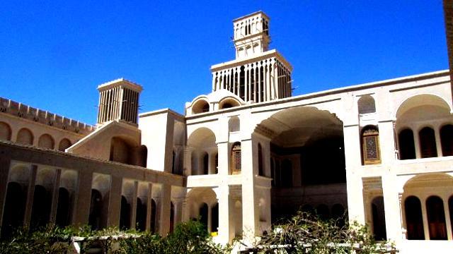 خانه آقازاده تنها خانه دنیا با بادگیر دوطبقه-qtZ3Zzrhku