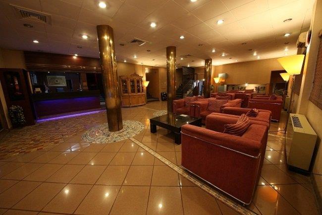 هتل رودكی شیراز-qxUx3LR77M