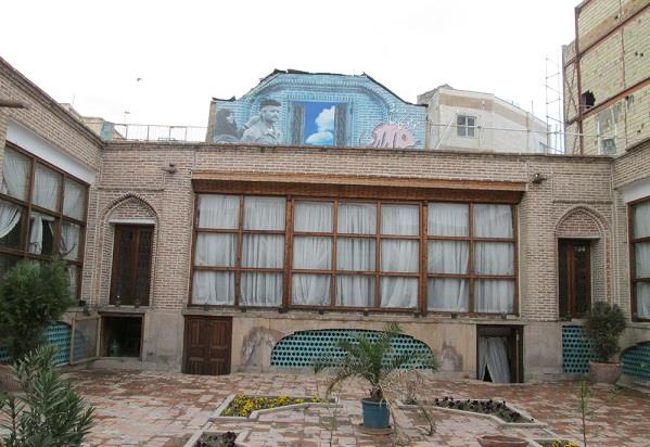 نگارخانه هنر و پایداری قزوین-rl1MscGnYR