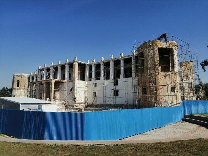 عمارت ملك بوشهر، اثر ملی در تصرف بی سرپناهان-sg5l0dl8hV