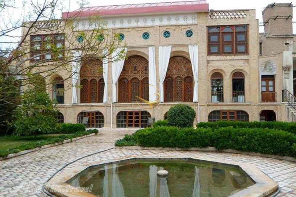 جاهای دیدنی تهران در زمستان-sksiVbEWKI