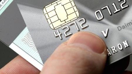 دبیت كارت چیست؟-sqLR3jfWDJ