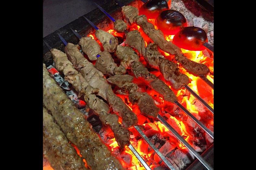 رستوران كبابی حاجی بیوك اردبیل-tDeur8BBNE