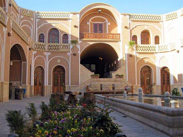 هتل كاروانسرا مشیر یزد-tcEcLOad7x