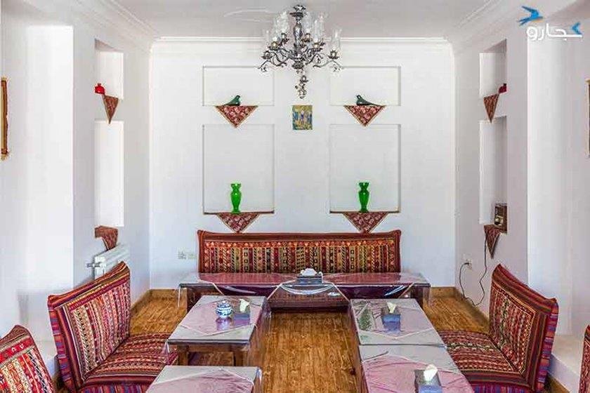 رستوران خانه تاریخی صادقی اردبیل-tdYw0yVILk